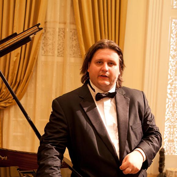 Meet your Posher, Krystian - Picture 1 of 1